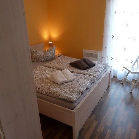 Fewo-10-1-ferienwohnung-in-graal-mueritz Appartement *